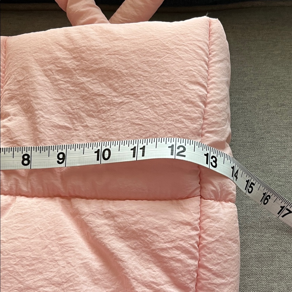 Pusheen 15th Anniversary Pink Quilted Tote with Balloons - Picture 9 of 9